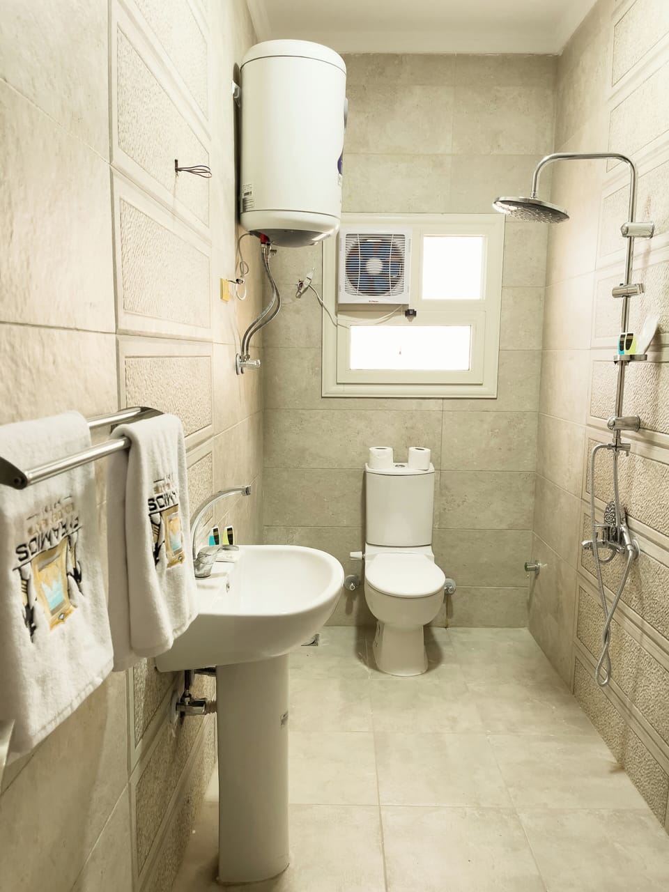 Comfort Double or Twin Room, Mountain View | Bathroom | Free toiletries, bathrobes, towels, soap