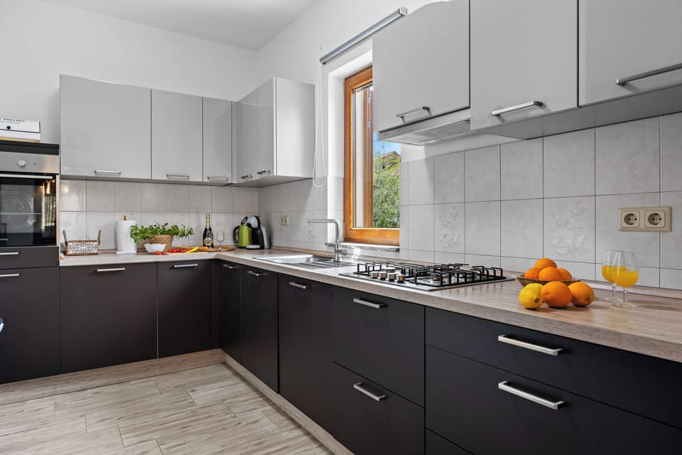 Villa, 1 Bedroom | Private kitchen | Full-size fridge, microwave, oven, stovetop