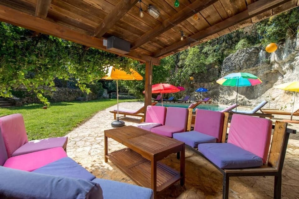 Villa, 6 Bedrooms | Terrace/patio