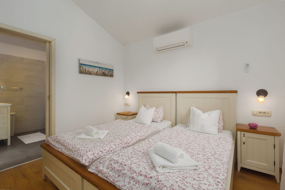 Villa, 4 Bedrooms | 4 bedrooms, WiFi