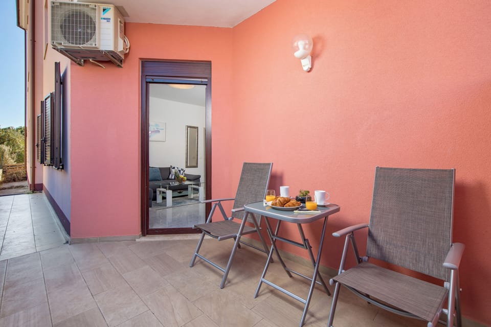 Apartment, 1 Bedroom | Terrace/patio