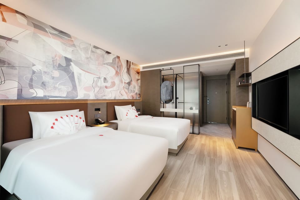 Standard Double Room | Desk, WiFi (free)