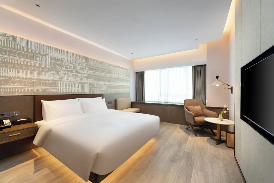 Comfort Single Room | Desk, WiFi (free)