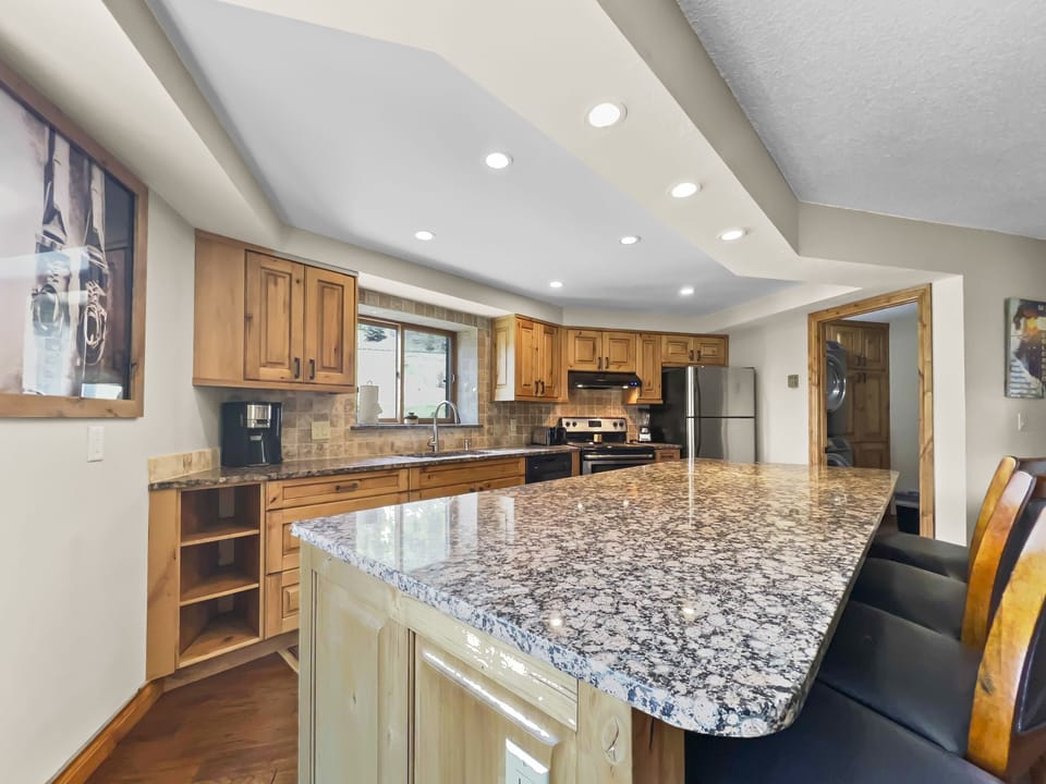 Condo, 2 Bedrooms | Private kitchen | Coffee/tea maker, fridge, oven, toaster