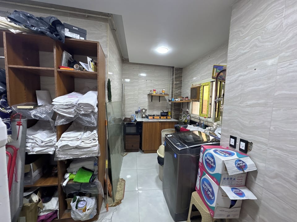 Stovetop, dishwasher, electric kettle