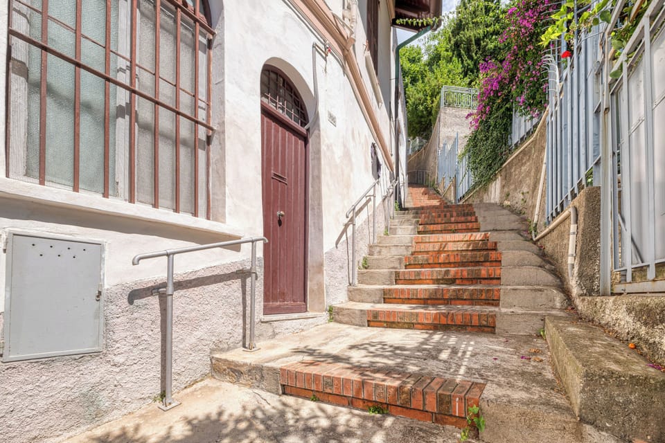 Family Apartment, Multiple Bedrooms (Casa Stefania - Quadro sul Mare) | Property grounds