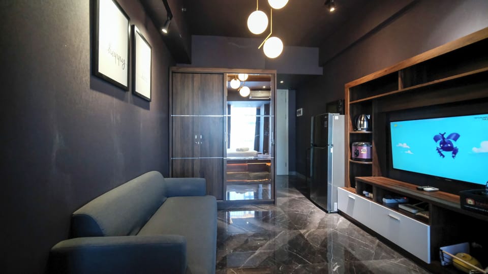 Deluxe Studio | Living area