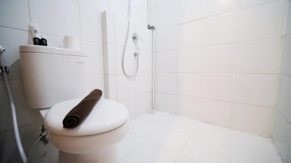 Deluxe Apartment | Bathroom | Bidet, towels