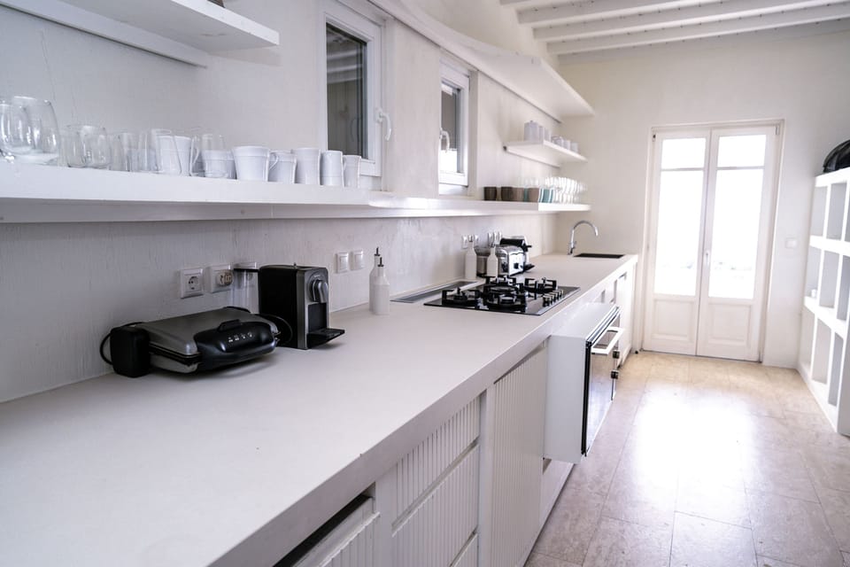 House, Smoking | 12 bedrooms, high-speed internet