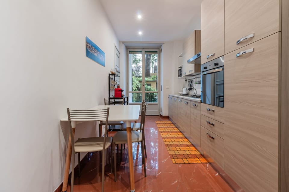 House | 1 bedroom, desk, iron/ironing board, high-speed internet