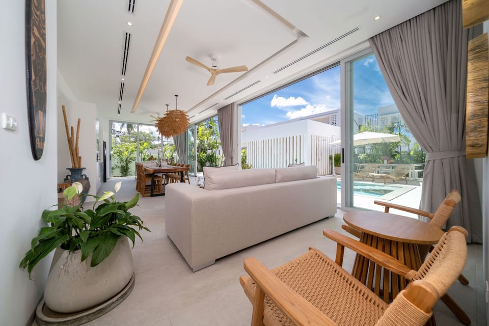 Exclusive Villa, 4 Bedrooms, Pool View | Living area | Smart TV