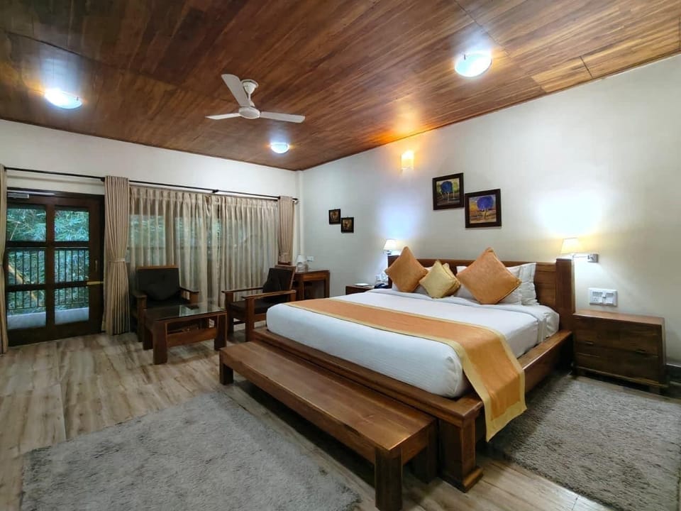 Luxury Double Room | Premium bedding, desk, laptop workspace, individually furnished