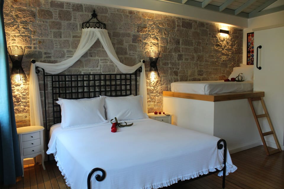 Standard Triple Room | Free WiFi, bed sheets