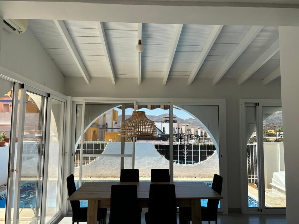 House | Dining