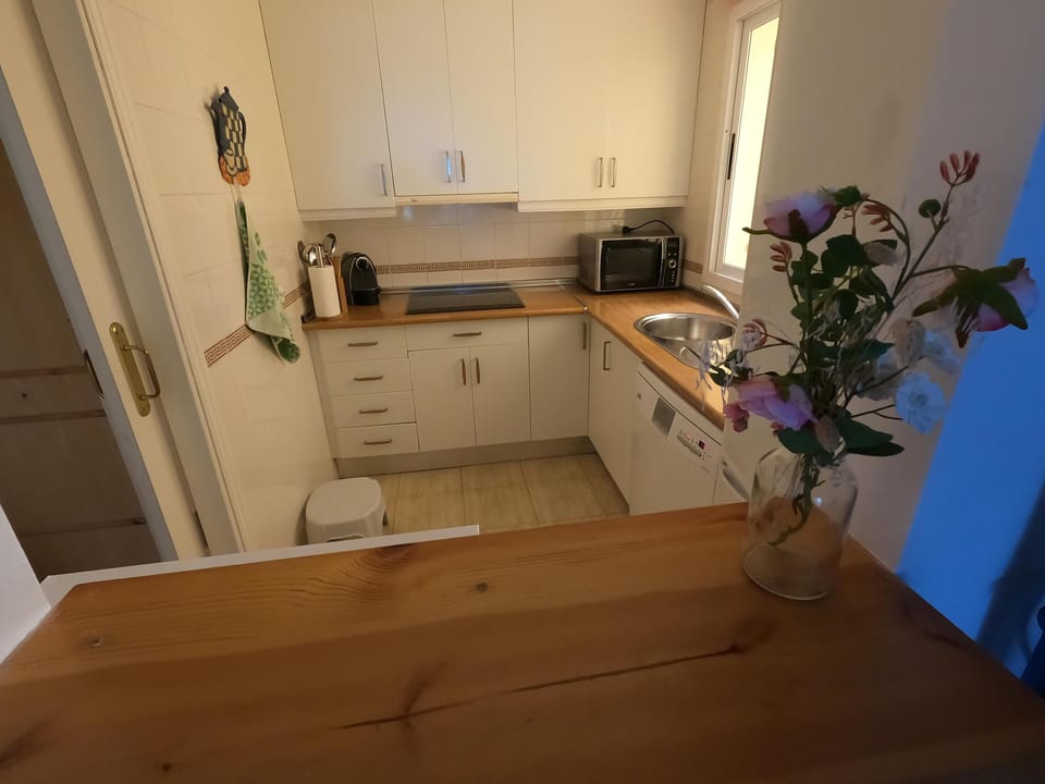 Apartment | Private kitchen | Fridge, microwave, stovetop, dishwasher