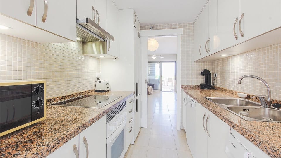 Apartment | Private kitchen | Fridge, microwave, oven, stovetop