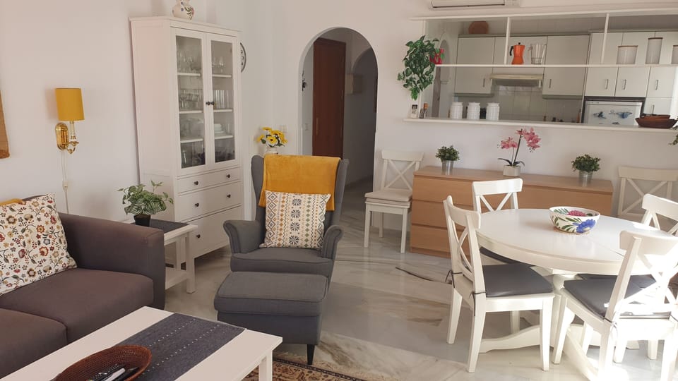 Apartment | Living area
