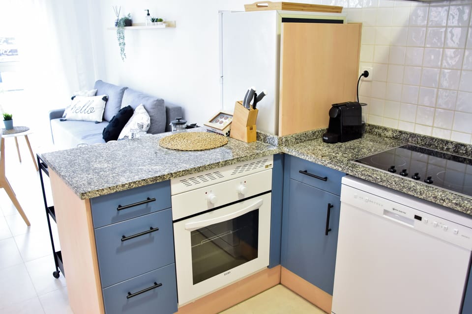 Apartment | Private kitchen | Fridge, microwave, oven, stovetop