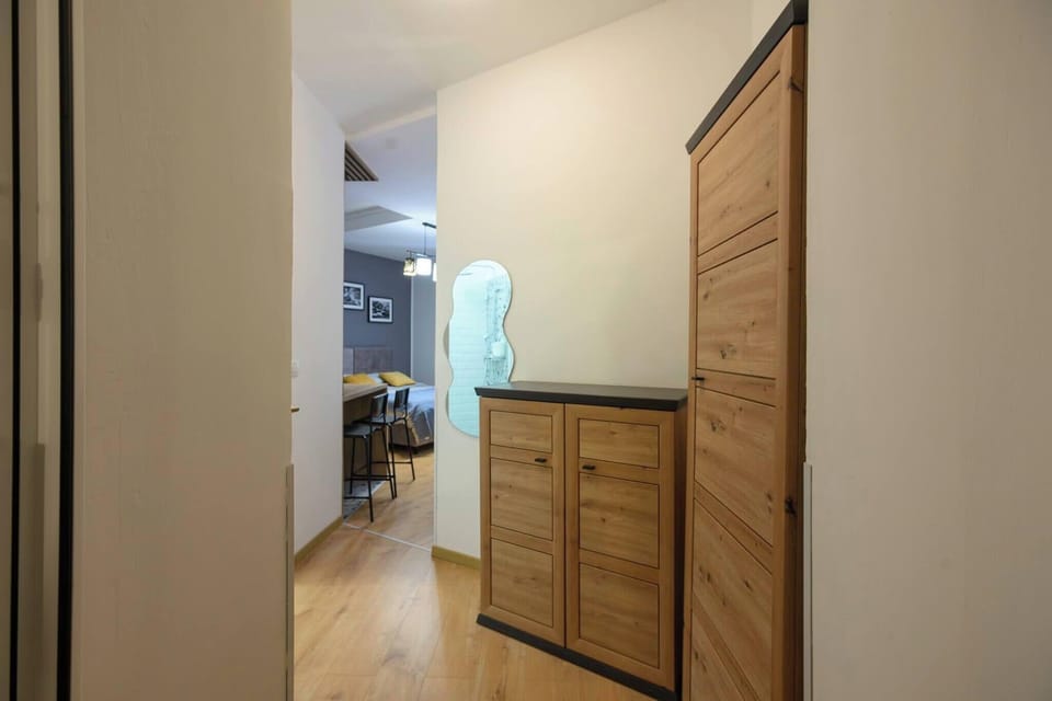 Apartment, 1 Bedroom, City View | Interior