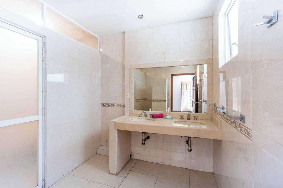 Shower, free toiletries, towels, soap