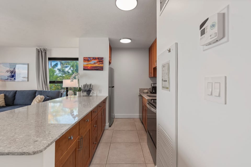 Condo, 1 Bedroom | Private kitchen | Coffee/tea maker, fridge, oven, toaster