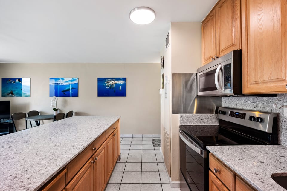 Condo, 1 Bedroom | Private kitchen | Coffee/tea maker, fridge, oven, toaster