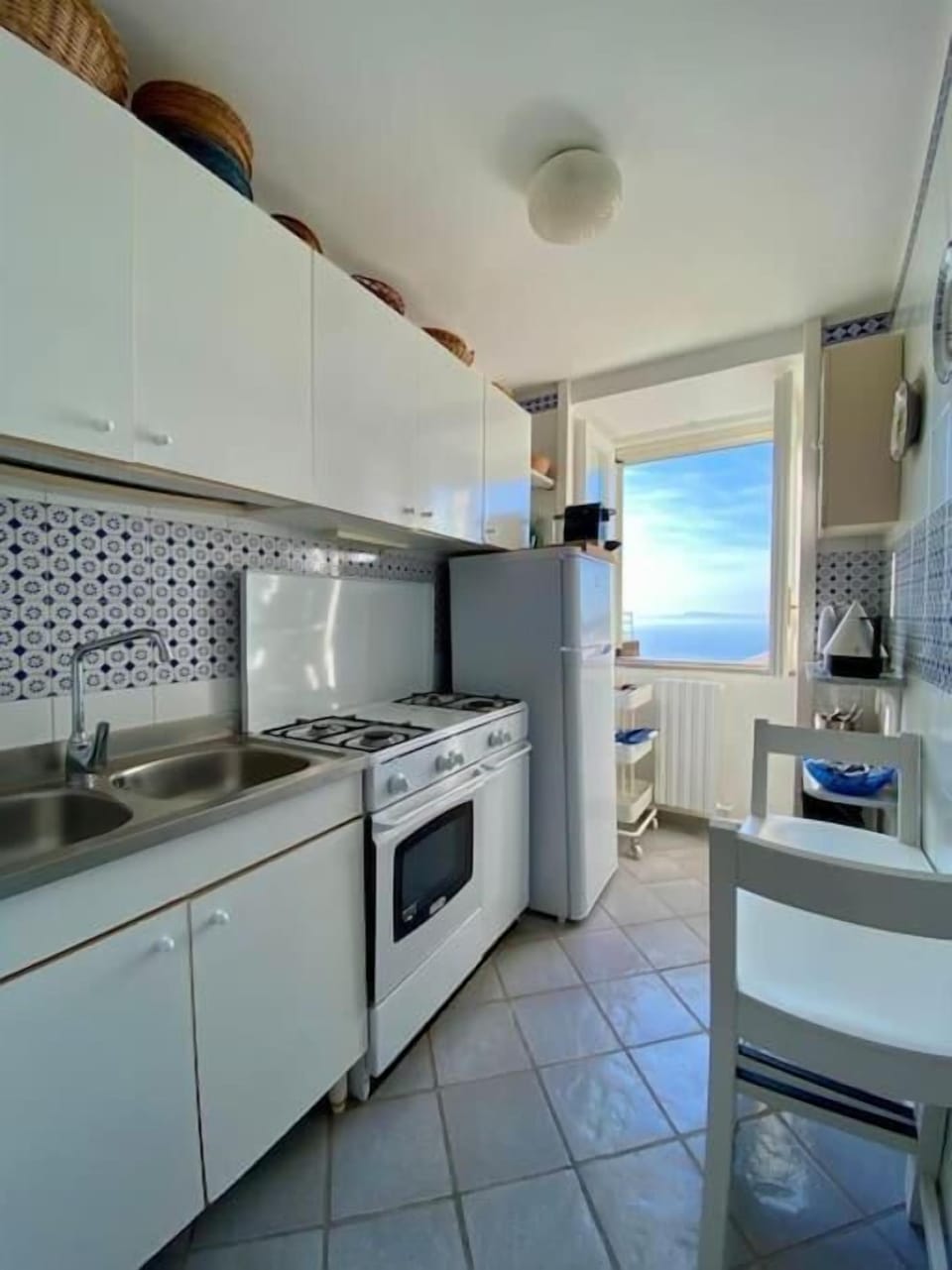 Apartment, 2 Bedrooms, Balcony, City View | Interior
