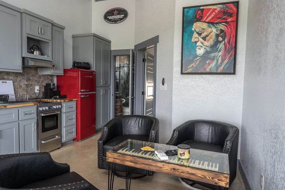 Willie @ Hacienda Amor | Private kitchen | Coffee/tea maker, electric kettle, toaster, spices