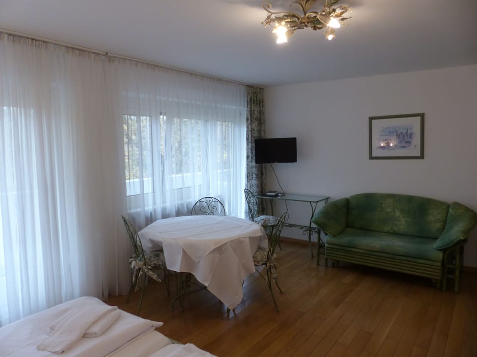 Premium bedding, minibar, in-room safe, individually decorated