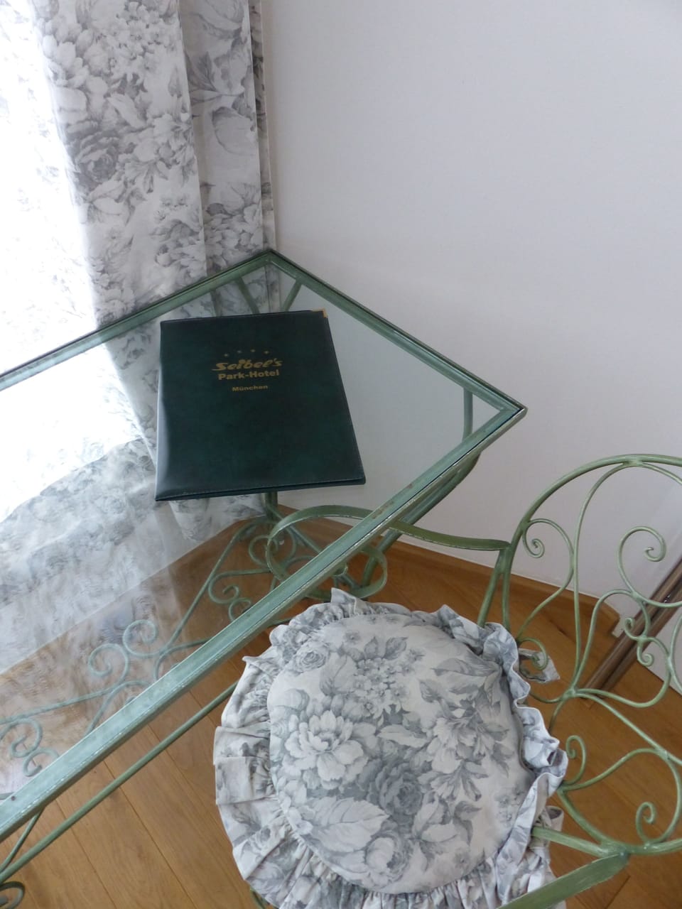Standard Single Room | Premium bedding, minibar, in-room safe, individually decorated
