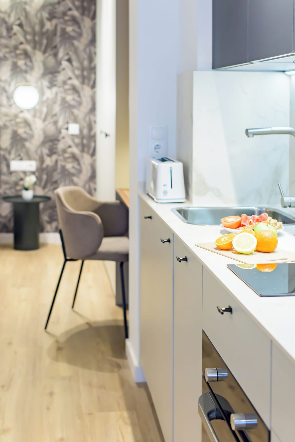 Studio | Private kitchen | Fridge, microwave, oven, stovetop