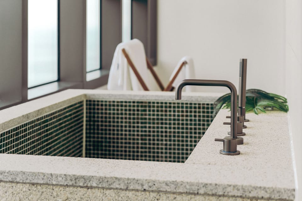 Private spa tub