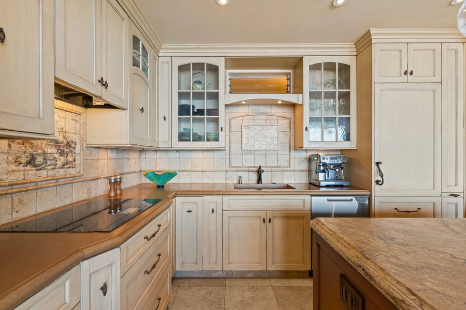 Condo, 2 Bedrooms | Private kitchen | Coffee/tea maker, fridge, oven, toaster