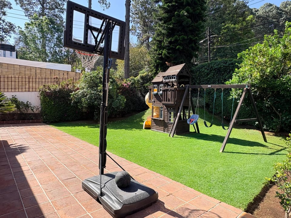 Comfort House, Garden View | Courtyard view