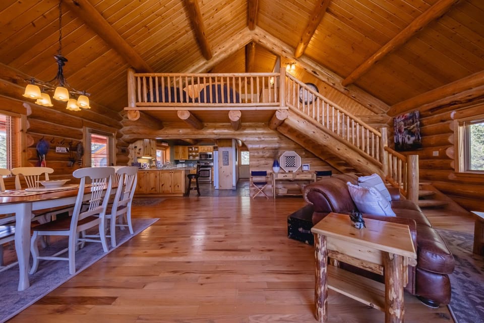 Cabin, Multiple Beds, Patio, Mountain View (Maggie’s Cabin) | Living area | 42-inch flat-screen TV with digital channels