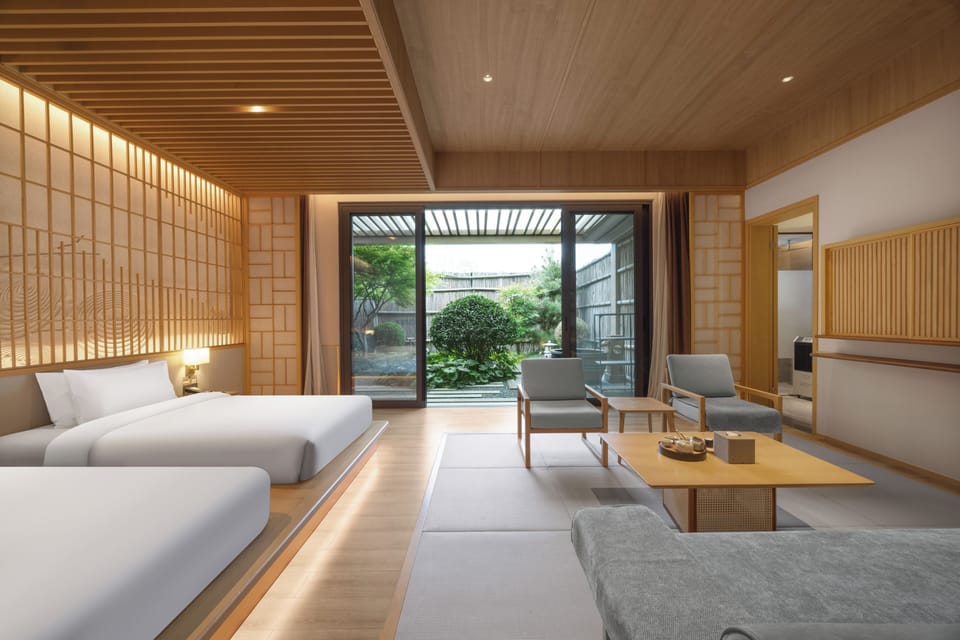 Courtyard Twin Room | Living area | LCD TV