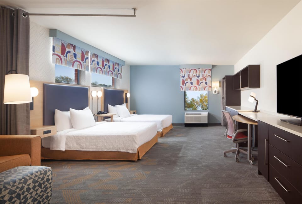 Studio, 2 Queen Beds, Accessible, Bathtub | Premium bedding, desk, laptop workspace, iron/ironing board