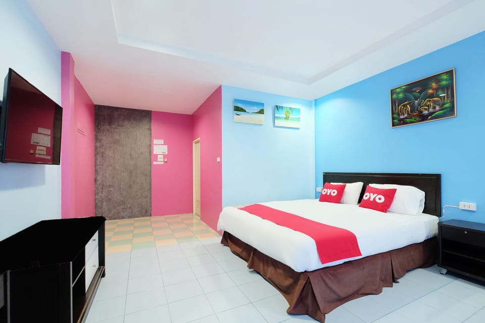 Family Suite | Desk, soundproofing, free WiFi, bed sheets