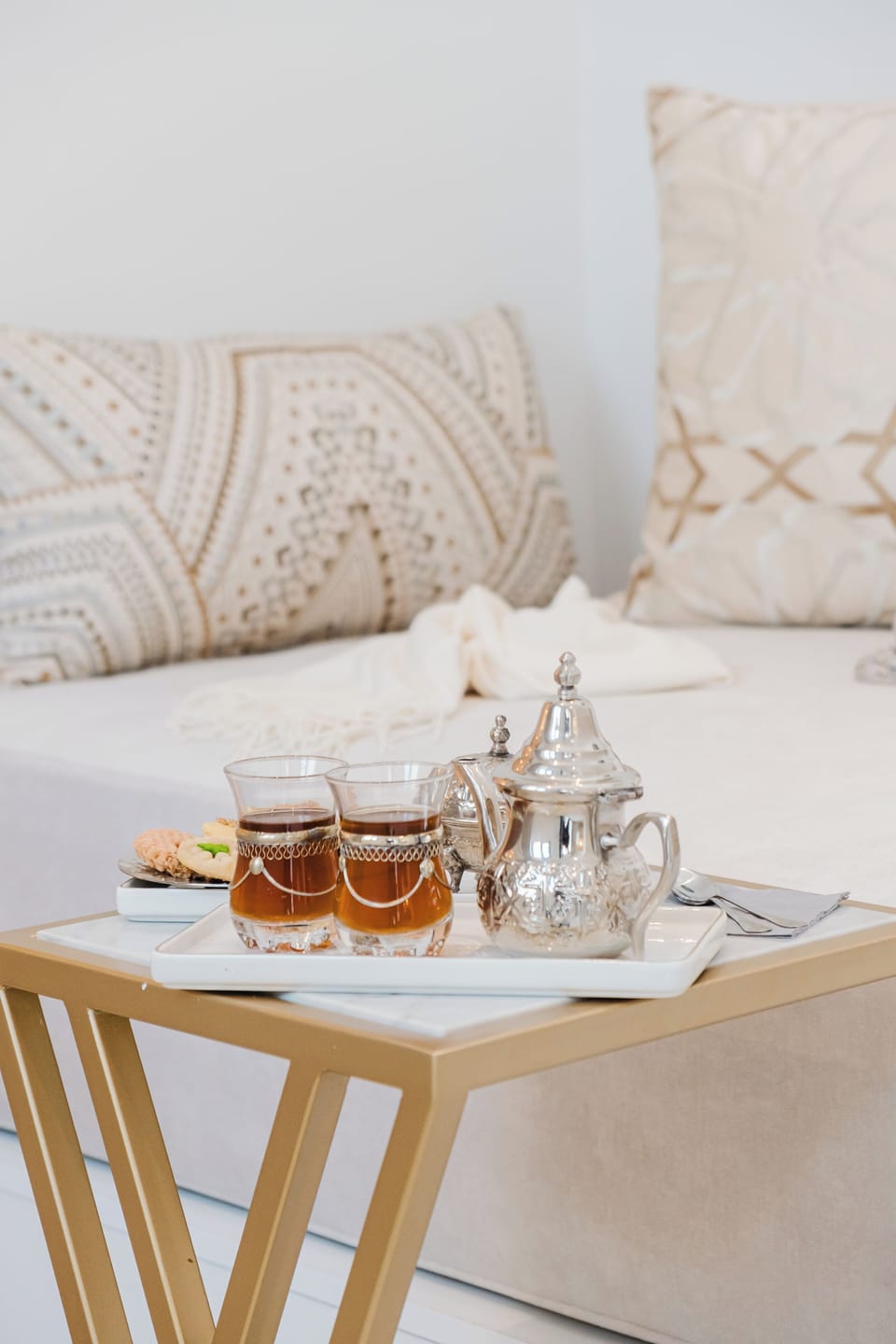 Luxury Suite, Non Smoking, Private Bathroom | Premium bedding, pillowtop beds, in-room safe, individually decorated