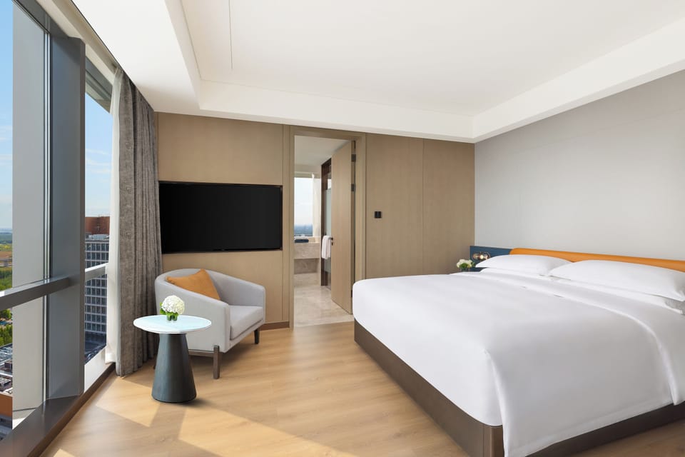 Room, 1 King Bed | Iron/ironing board