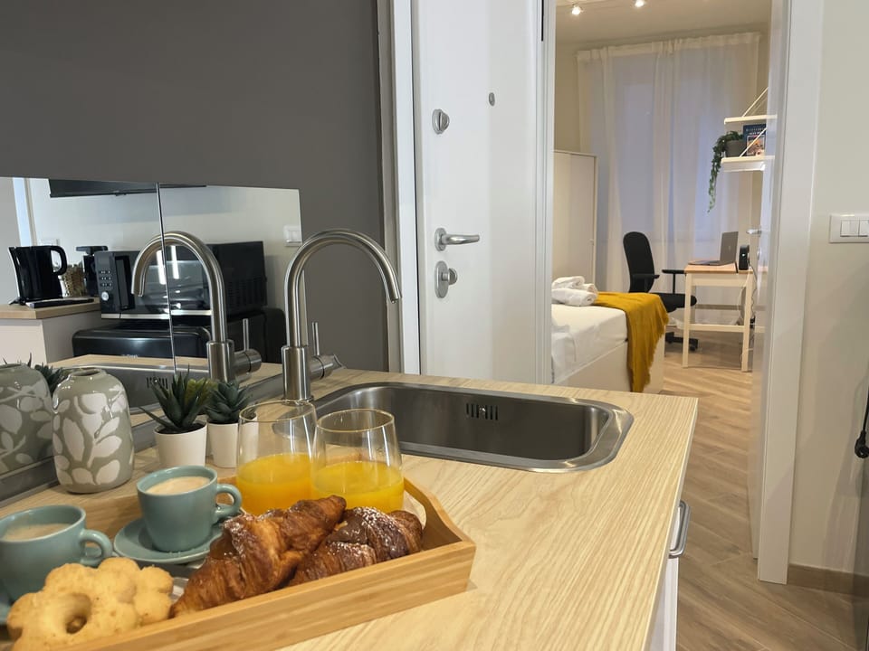 Family Apartment | Private kitchen | Fridge, microwave, stovetop, dishwasher
