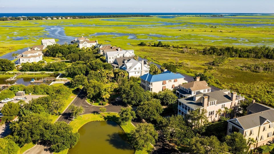 House, 4 Bedrooms | Aerial view