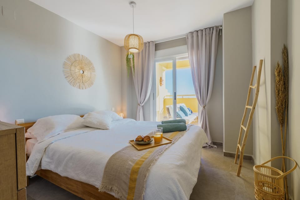 Family Apartment, Multiple Bedrooms, Mountainside (Calahonda Royale Seaview Suite) | 1 bedroom, laptop workspace, free WiFi, bed sheets