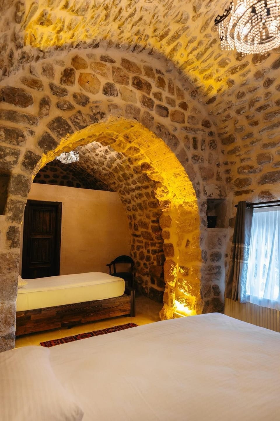 Historic Stone Room Deluxe Oda | Iron/ironing board (on request), WiFi (free), bed sheets