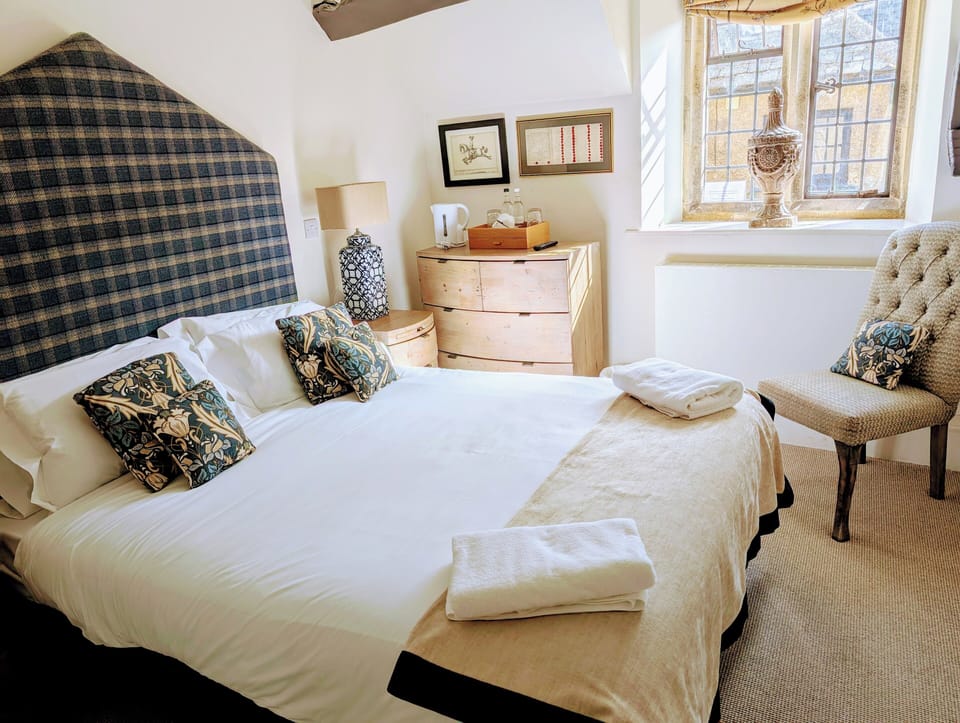 Premium Double Room | Free WiFi