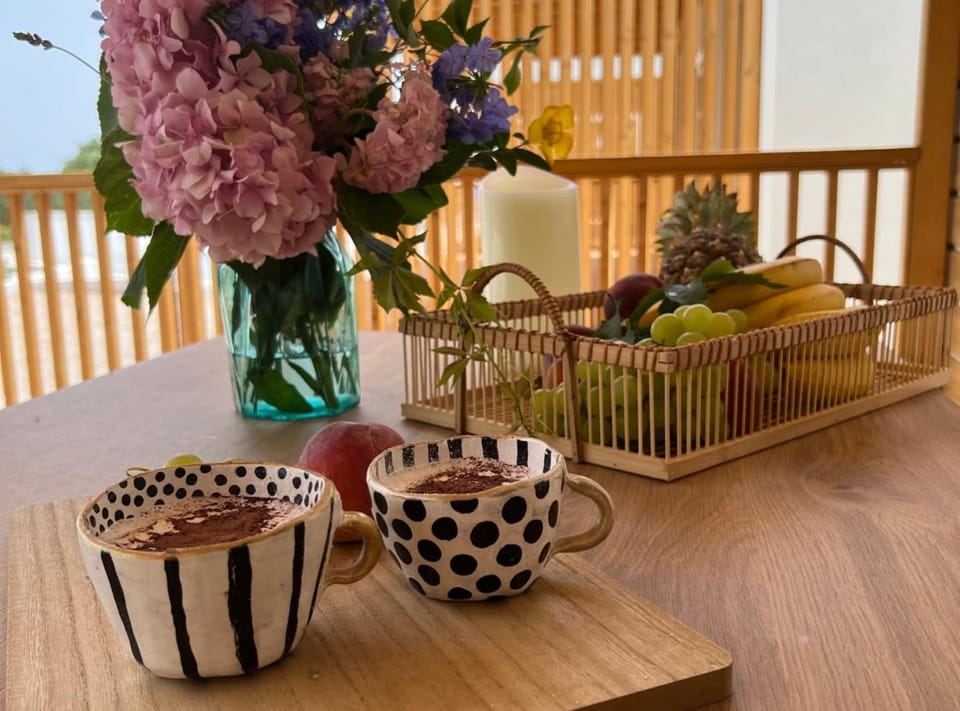 House (MB Maris - Two Bedroom Mobile Home) | Dining room