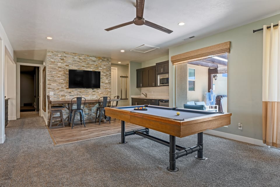 House, Multiple Bedrooms | Game room