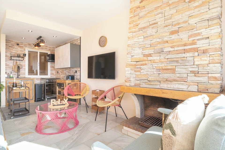 21-inch flat-screen TV with cable channels