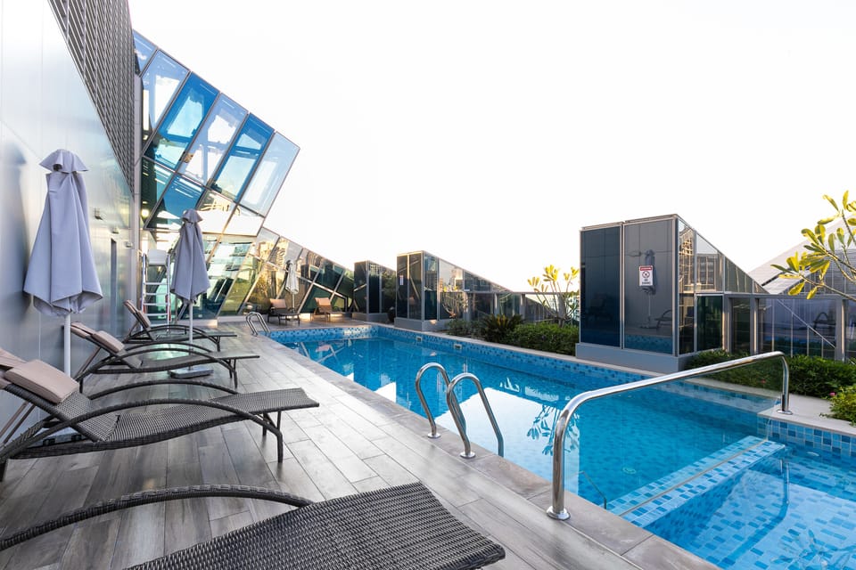 Rooftop pool