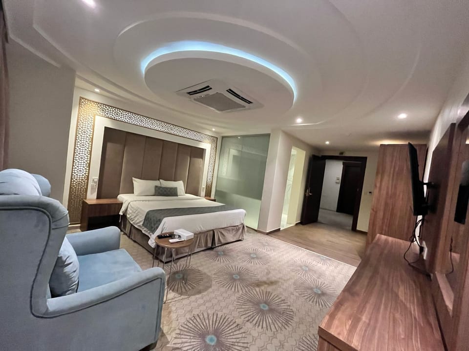 Classic Studio Suite | Iron/ironing board, free WiFi, bed sheets